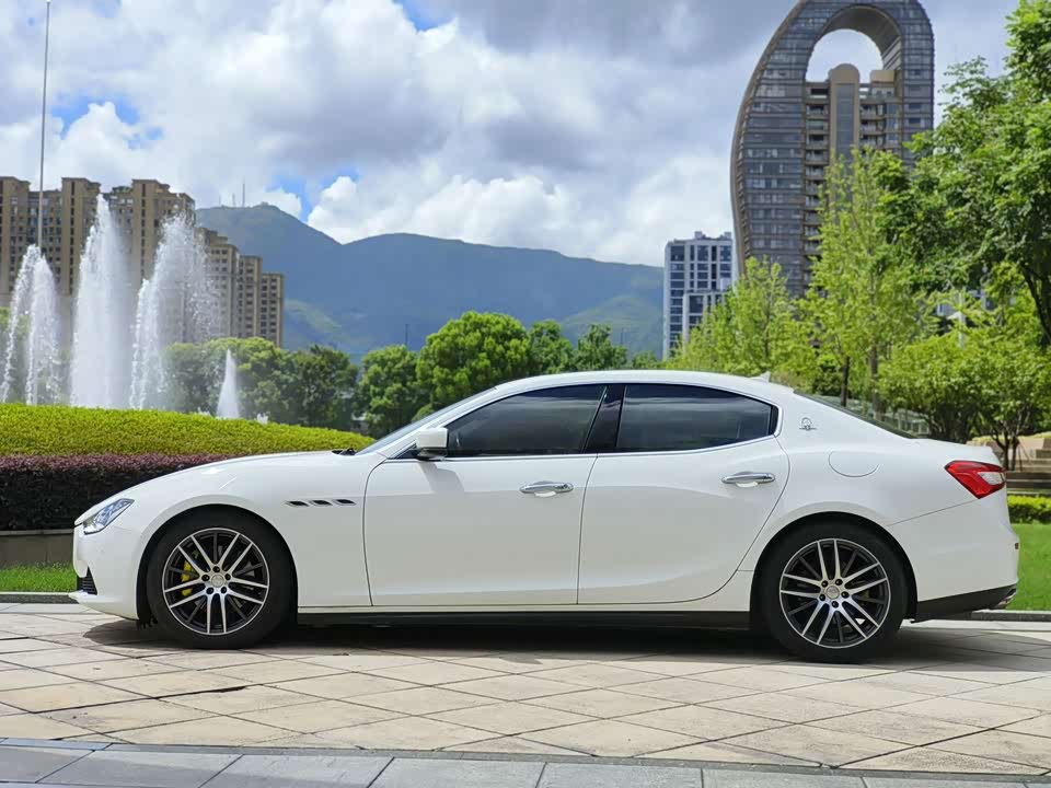 Maserati Ghibli Maserati Ghibli