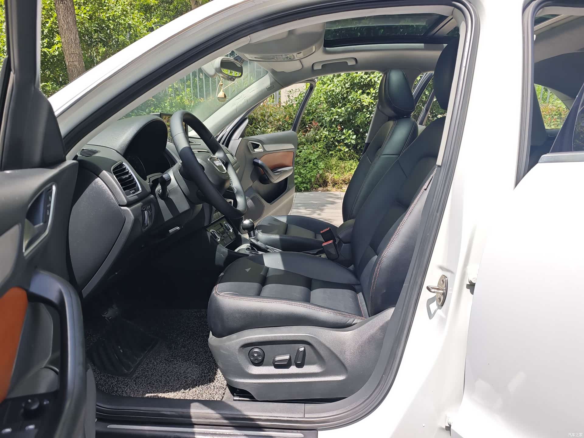 Audi Q3, 2013 12