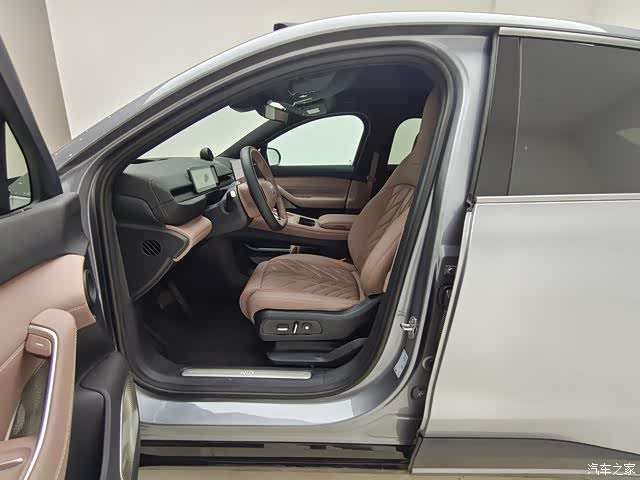 NIO EC6, 2025 4