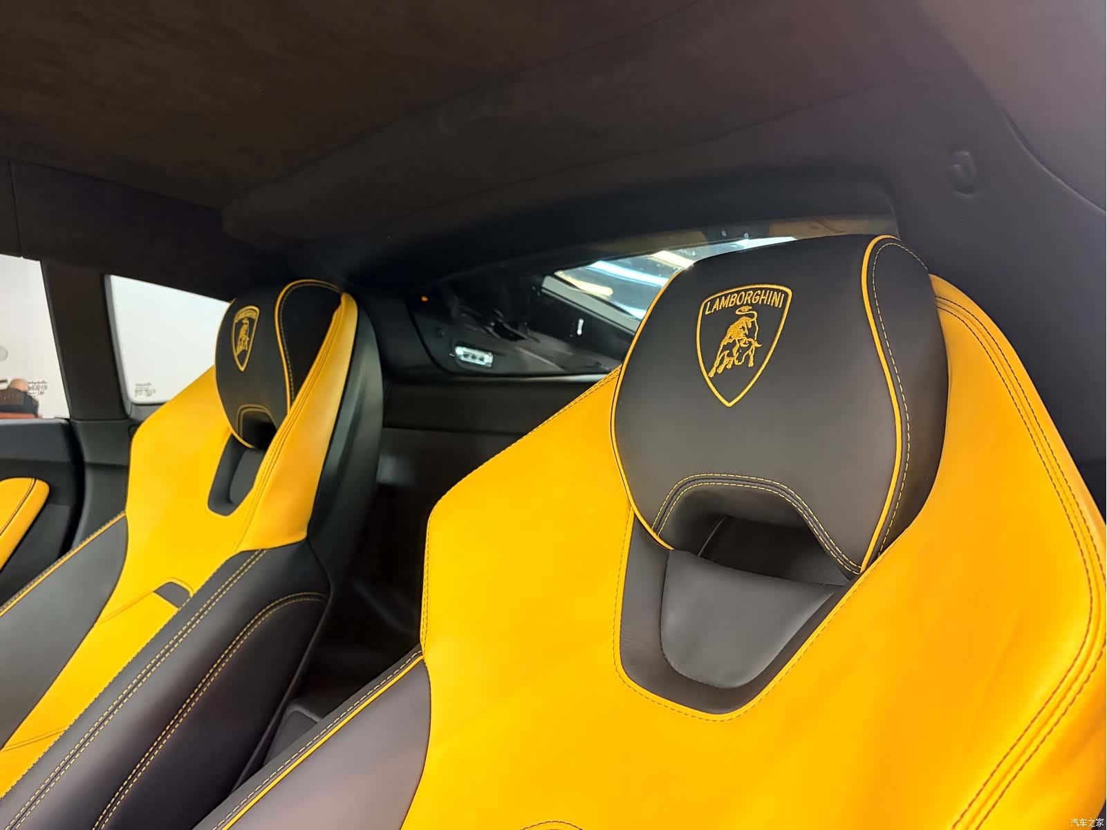 Lamborghini Huracán, 2023 10
