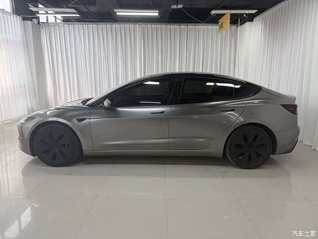 Tesla Model 3, 2024 2