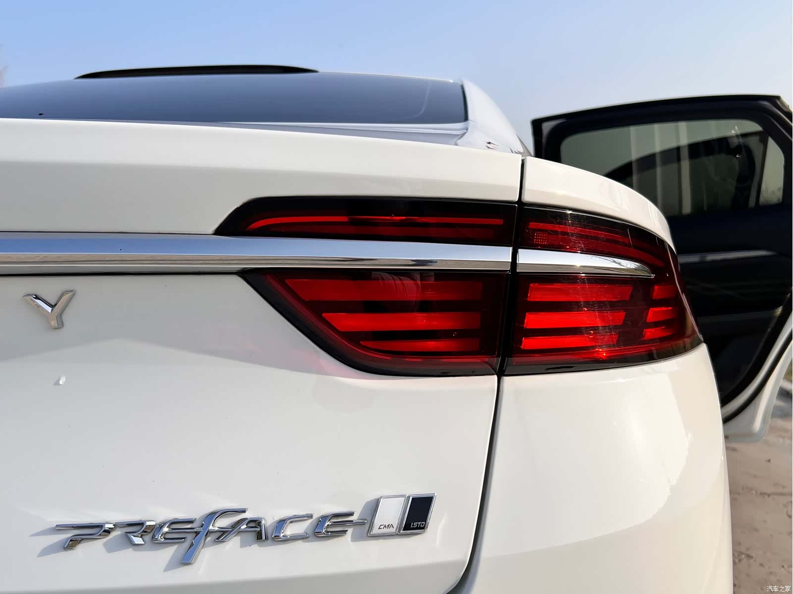 Geely Preface, 2024 18