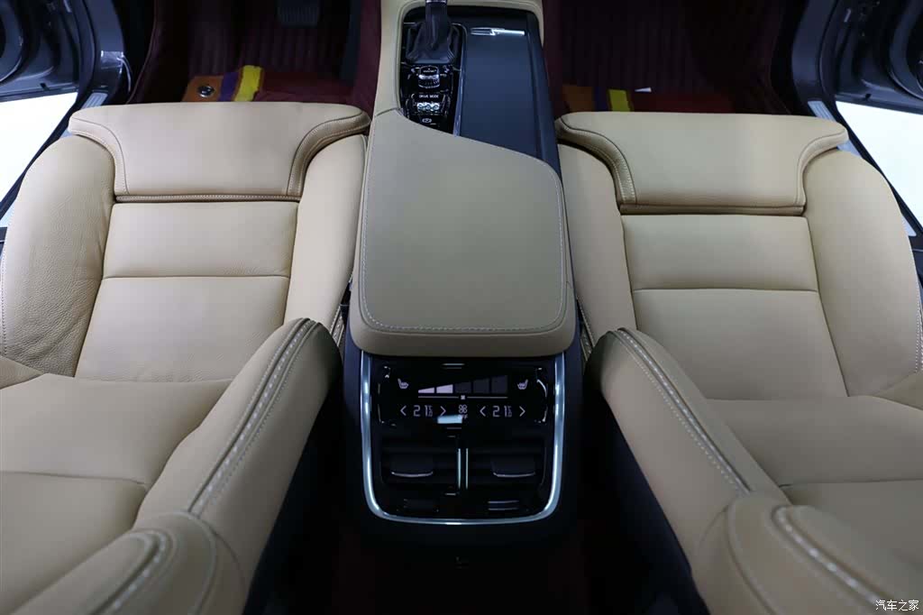 Volvo V90, 2017 10