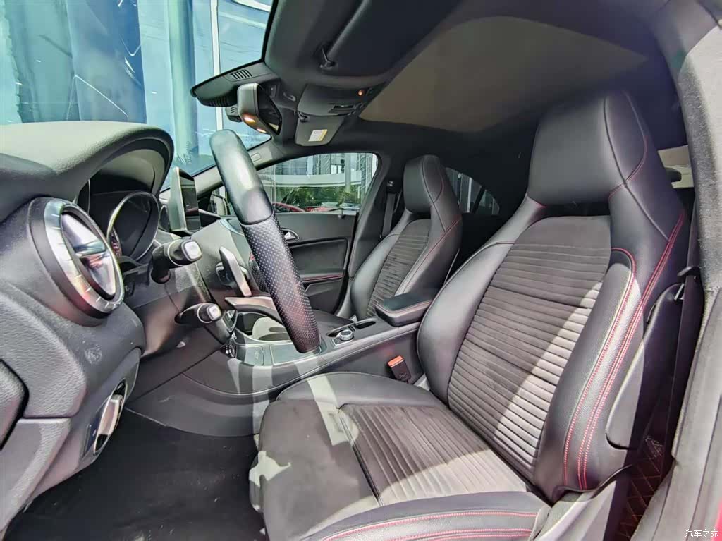 Mercedes-Benz CLA, 2018 11