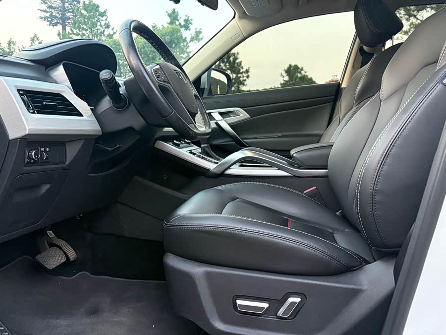 Geely Atlas 2018, фото 6