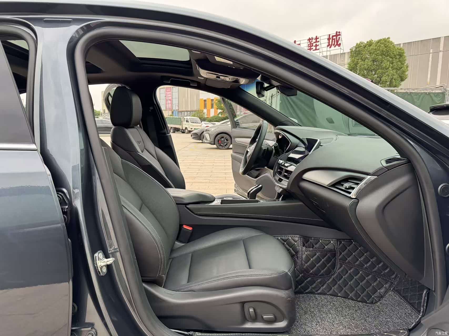 Cadillac CT5, 2021 32