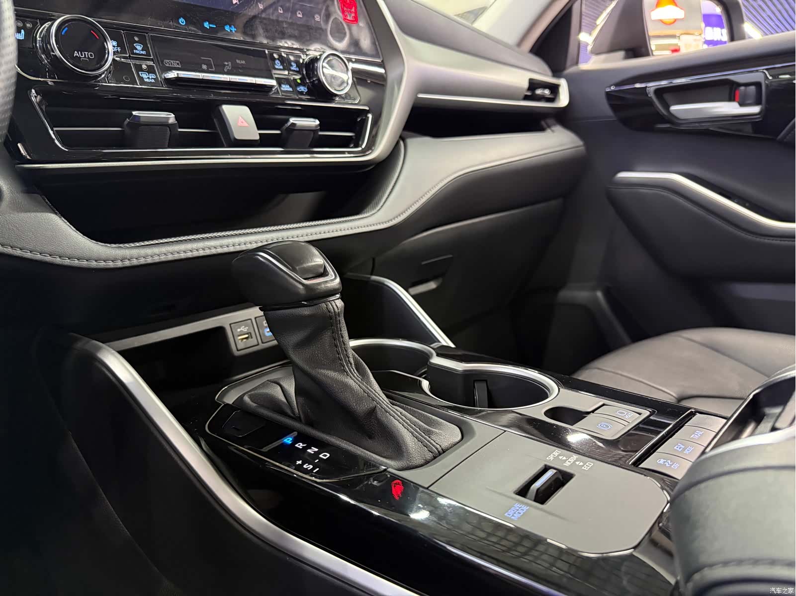 Toyota Highlander, 2022 14