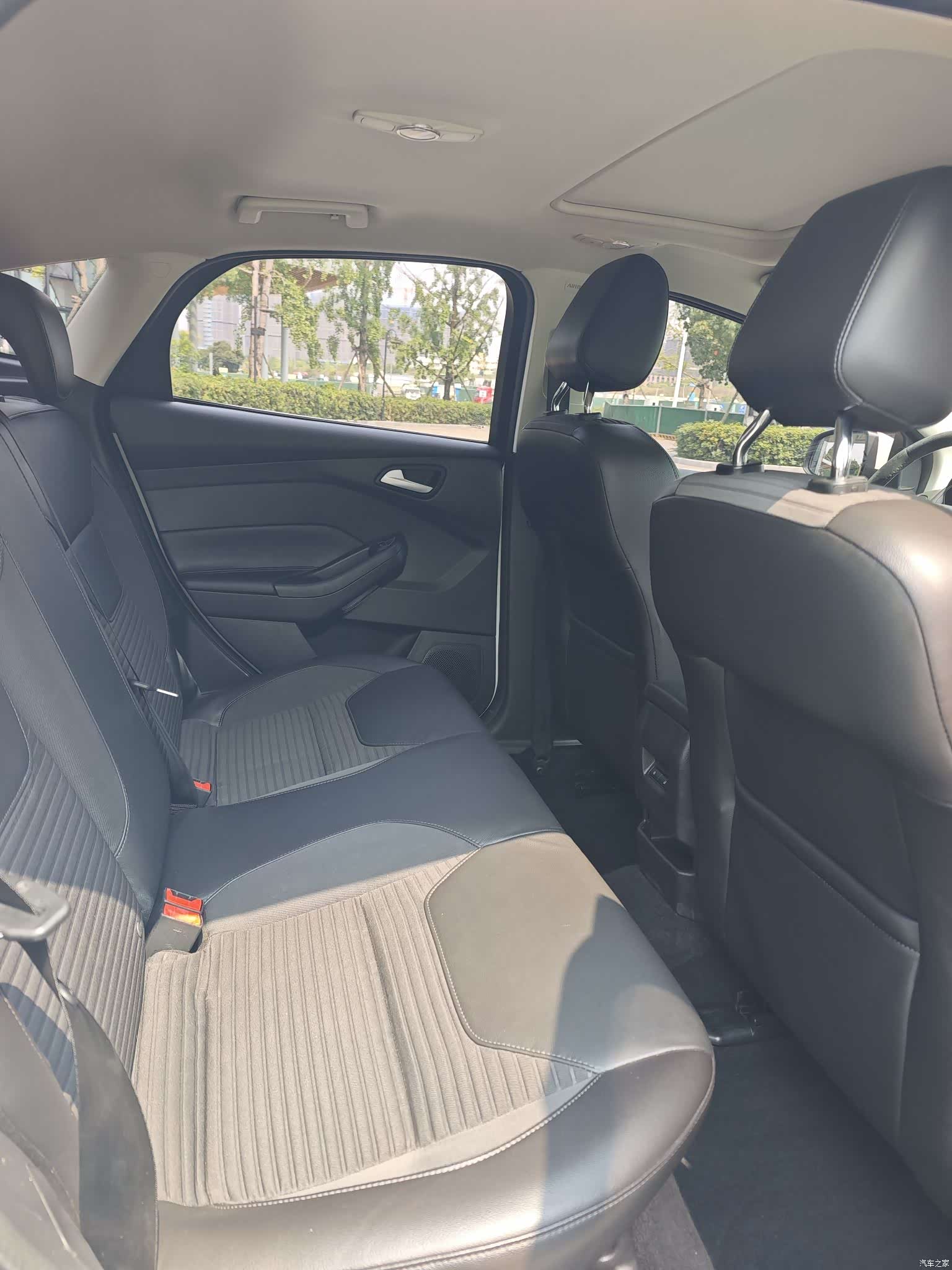 Ford Focus, 2016 7