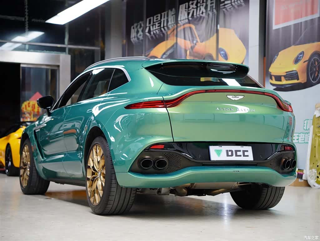 Aston Martin DBX, 2023 2