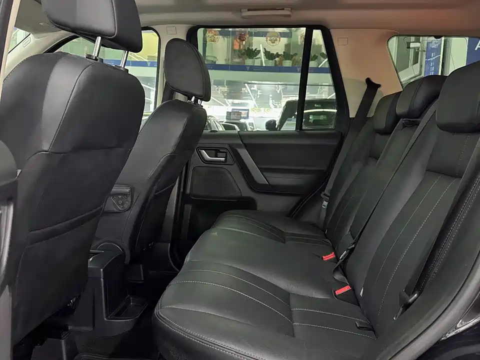 Land Rover Freelander 2