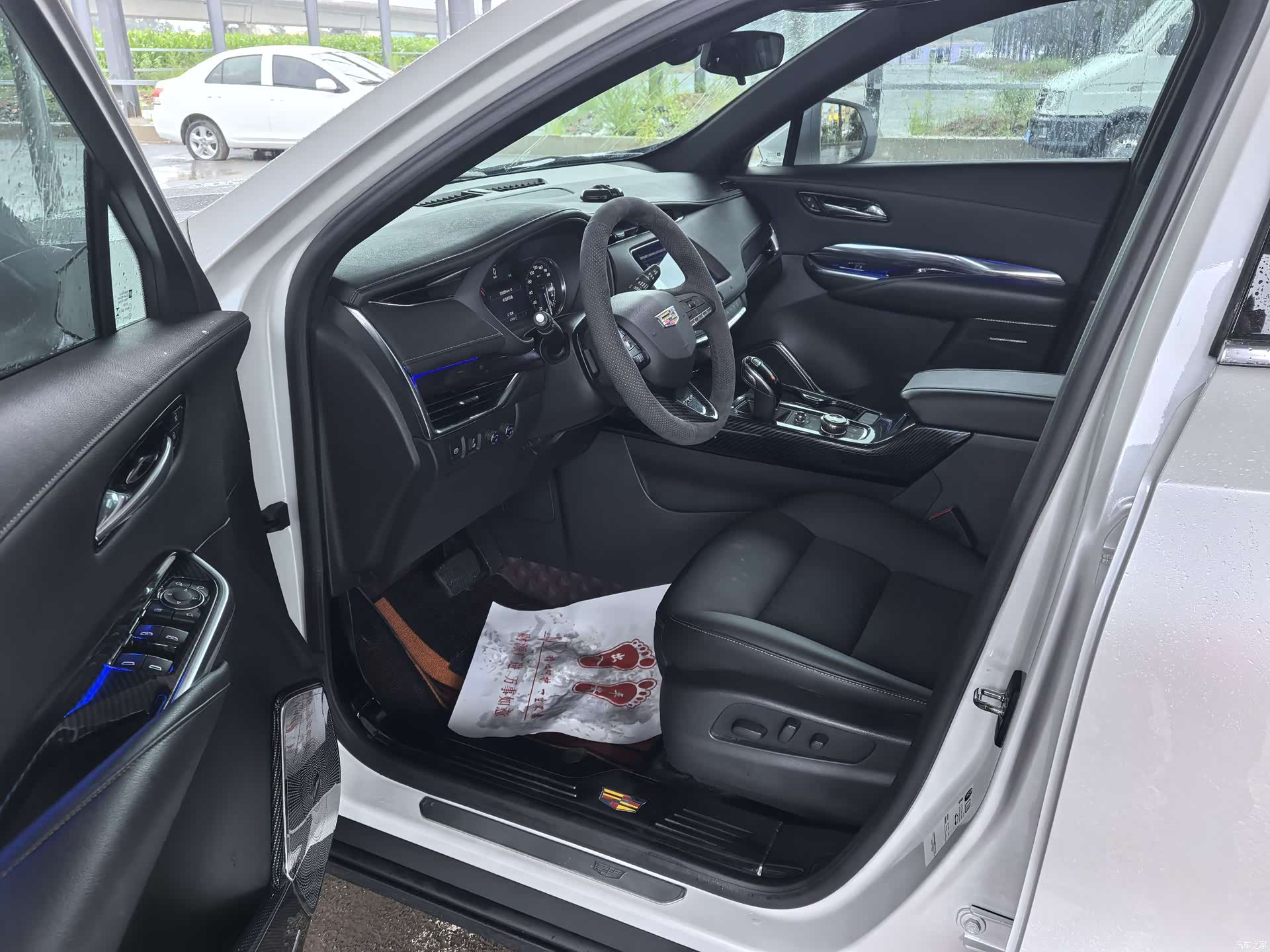 Cadillac XT4, 2020 4