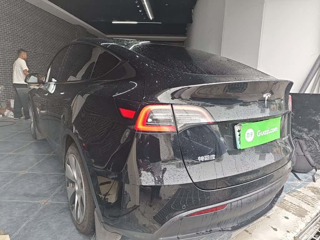 Tesla Model Y, 2023 все фото