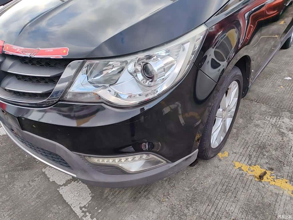 Wuling 730, 2015 24