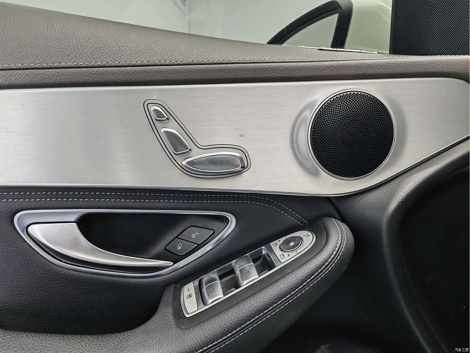 Mercedes-Benz GLC, 2016 19