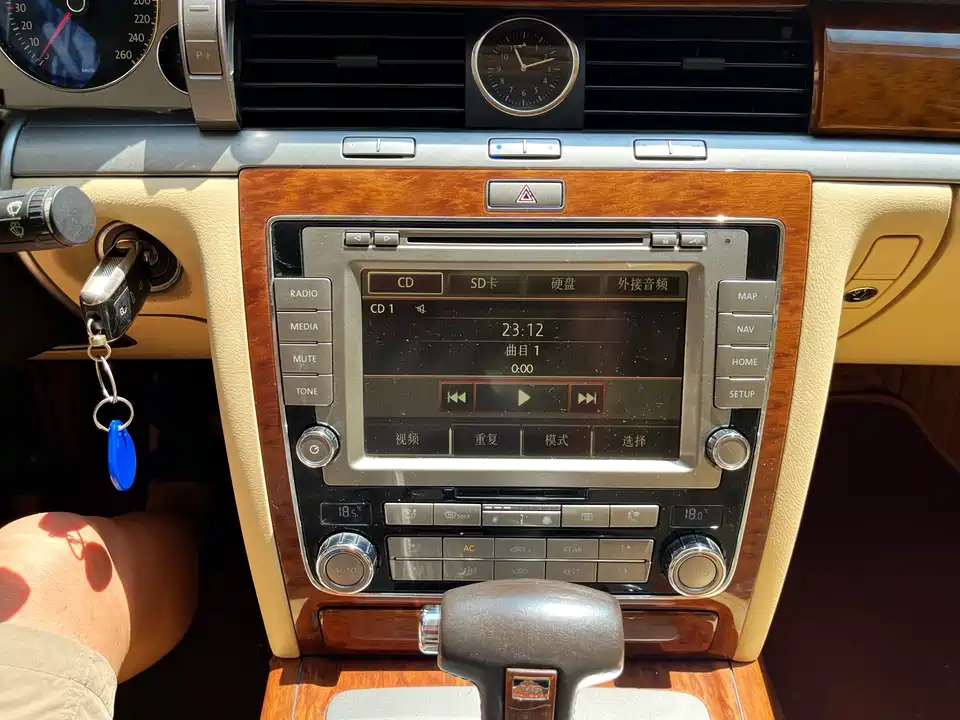 Volkswagen Phaeton