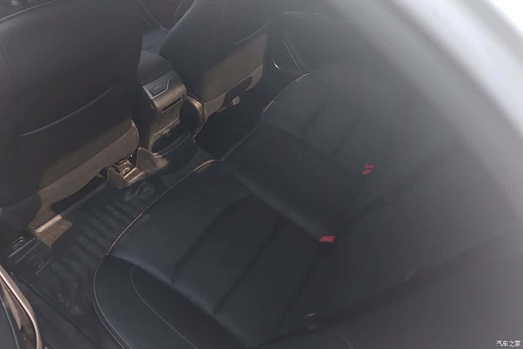 Geely Emgrand, 2021 11