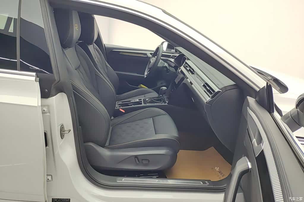Volkswagen CC, 2026 8