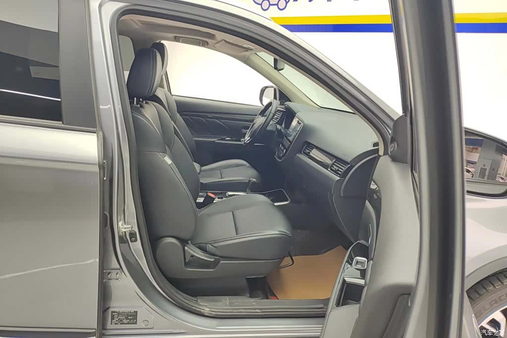 Mitsubishi Outlander, 2020 8