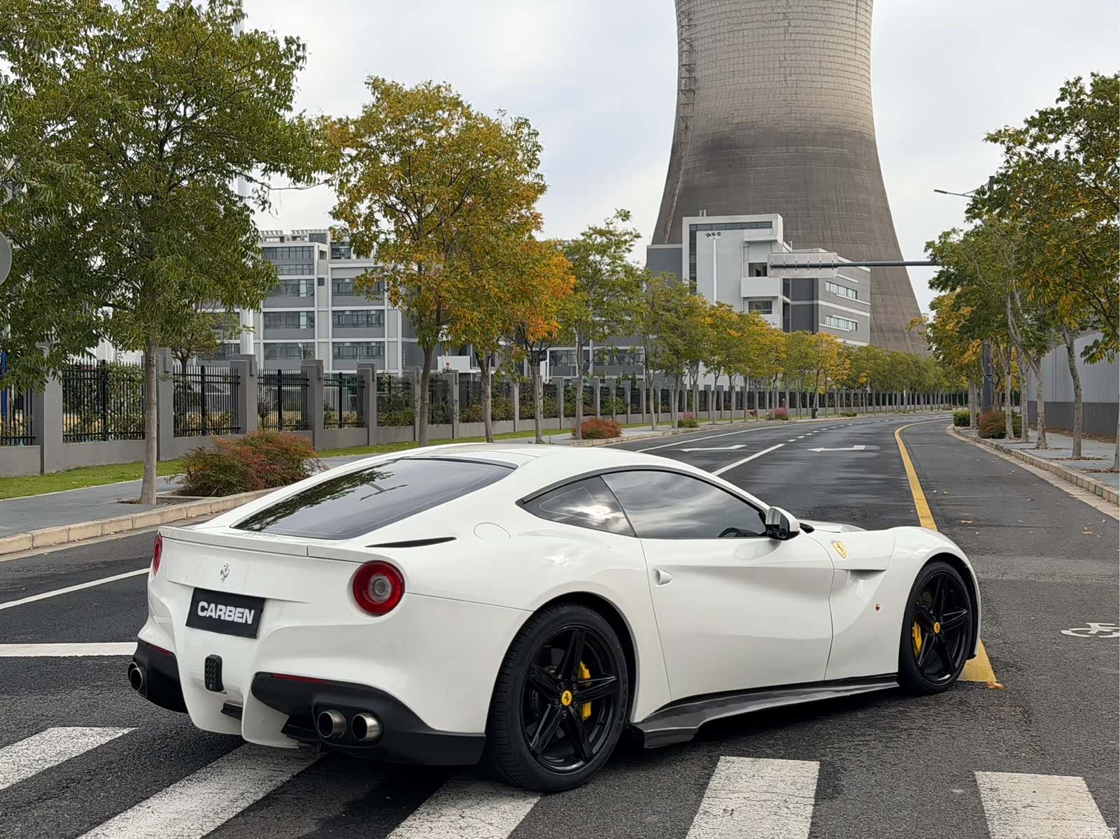 Ferrari F12ber, 2014 4