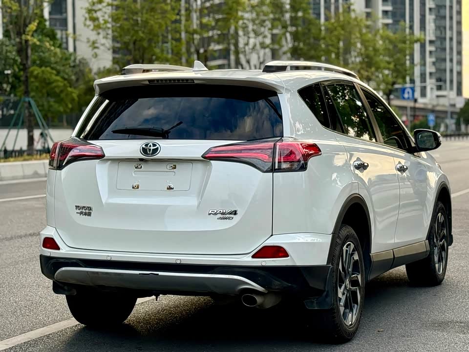 Toyota RAV4 Rongfang