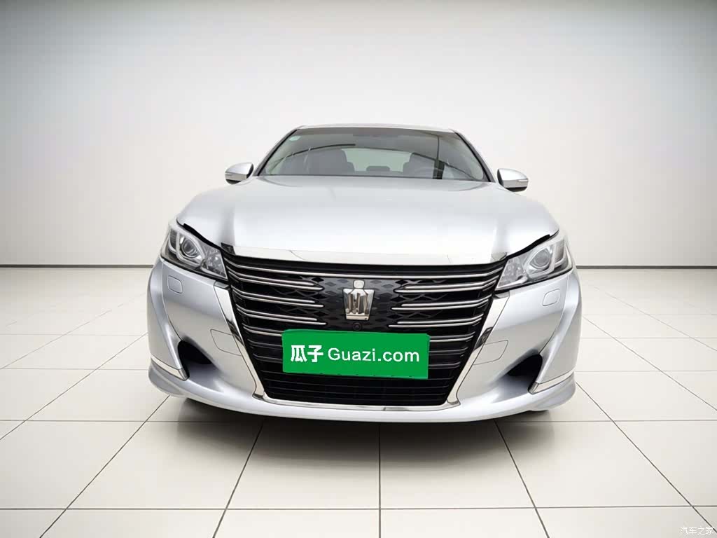 Toyota Crown, 2018 24