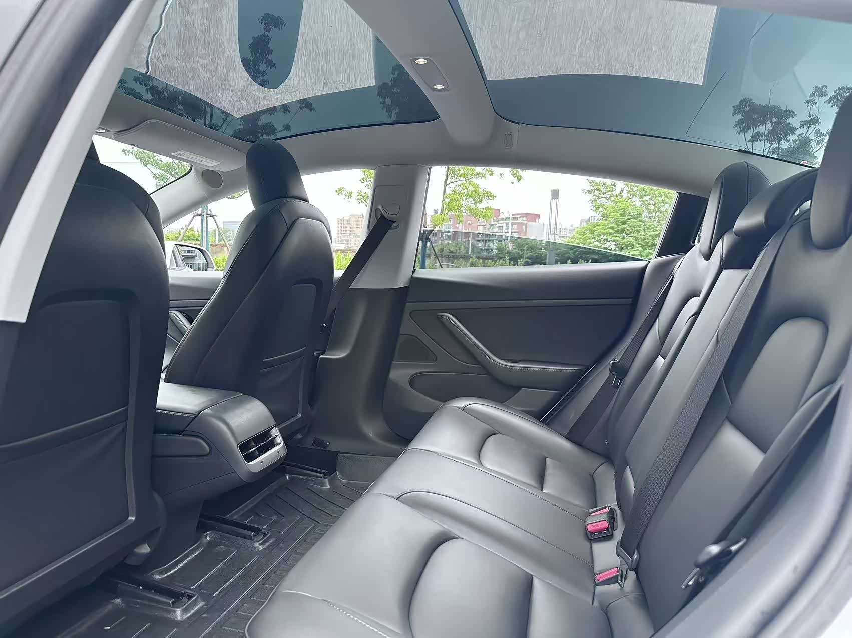 Tesla Model 3, 2020 6