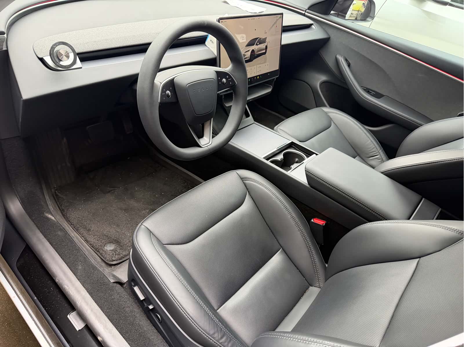 Tesla Model 3, 2024 4