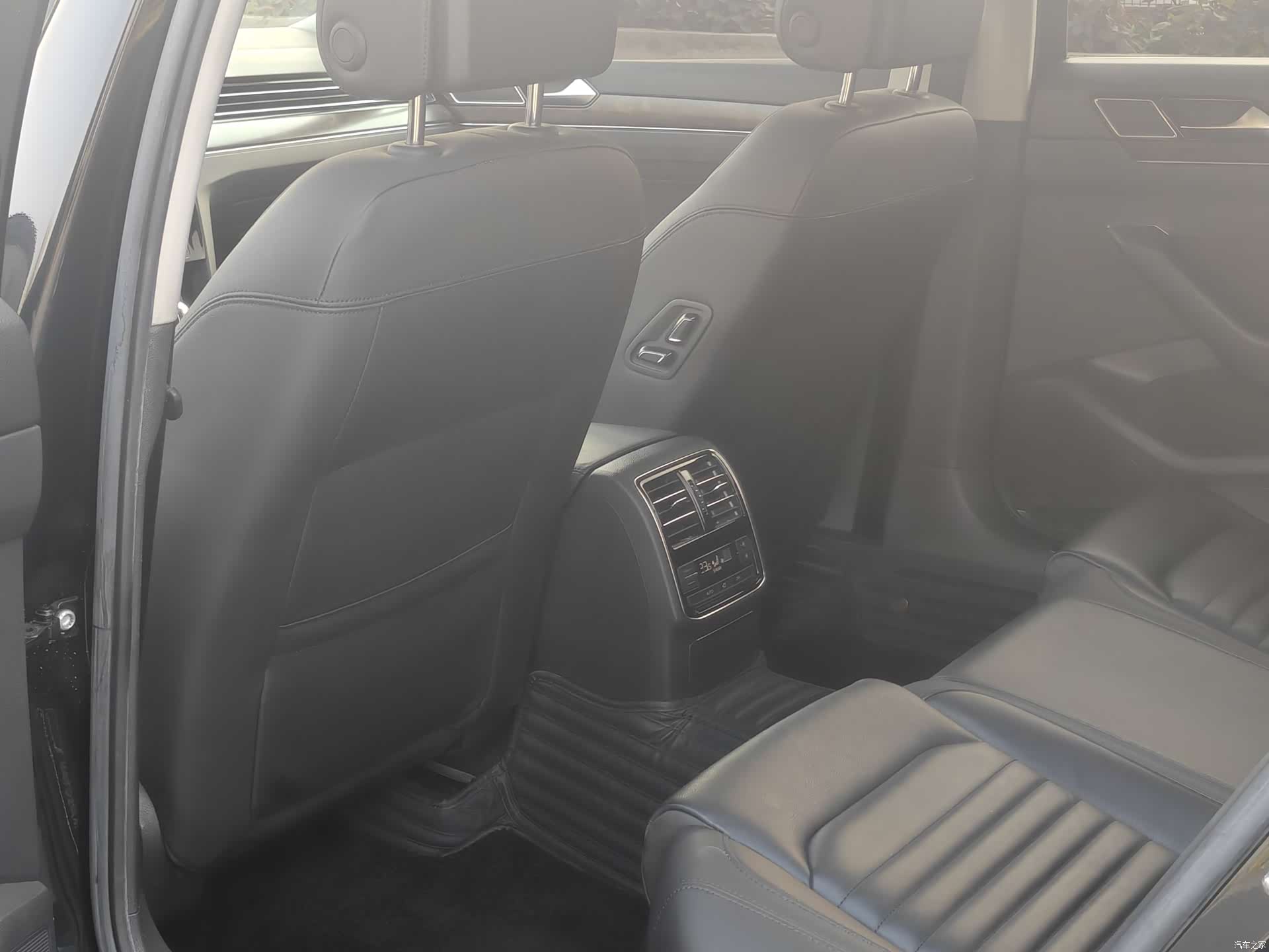 Volkswagen Magotan, 2019 17