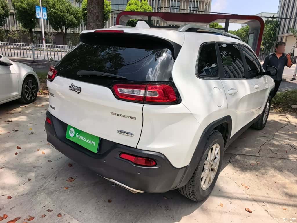 Jeep Cherokee, 2017 7