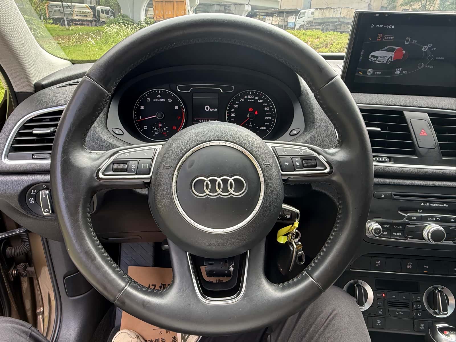 Audi Q3, 2014 11