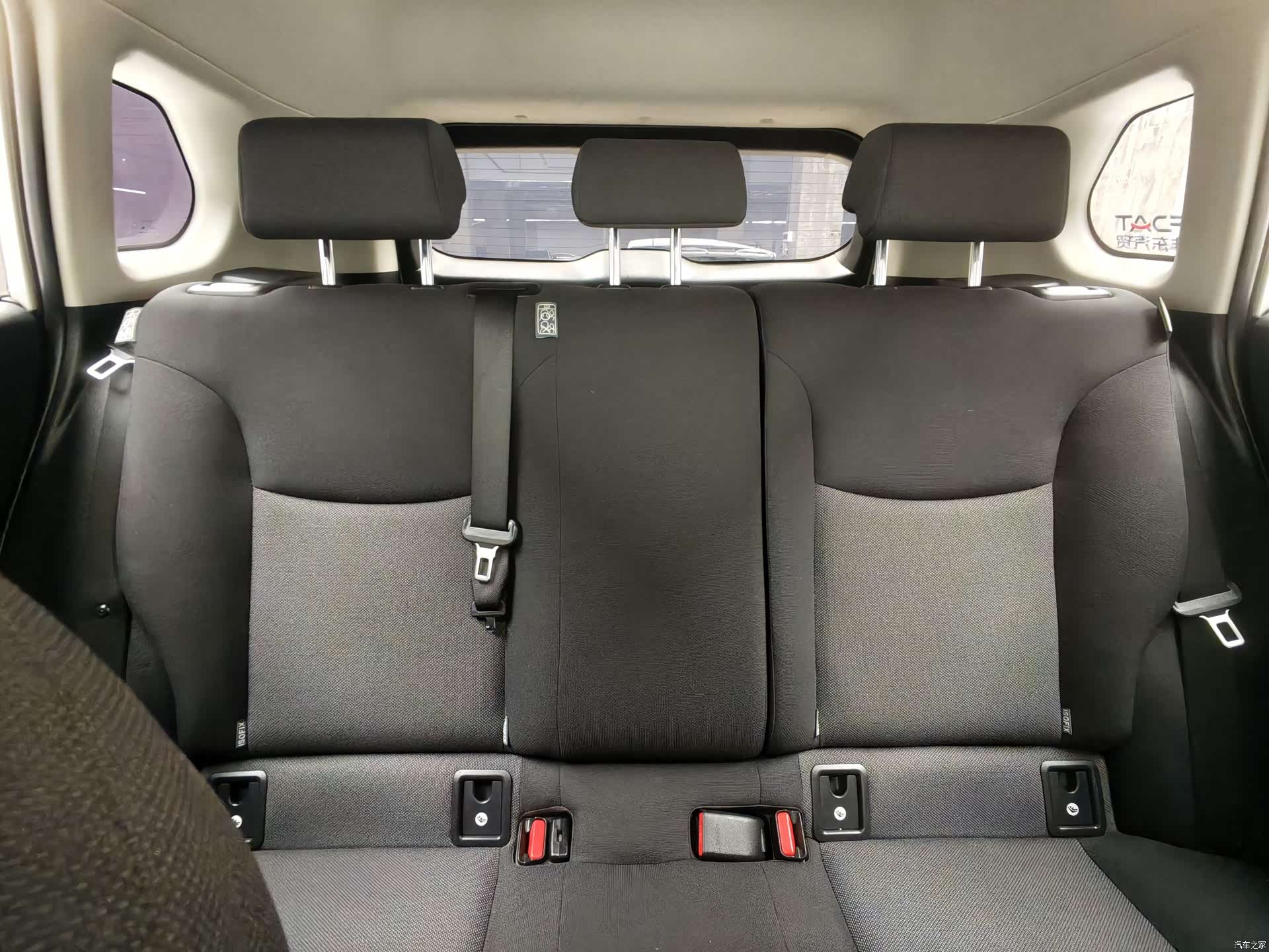 Toyota Frontlander, 2023 13
