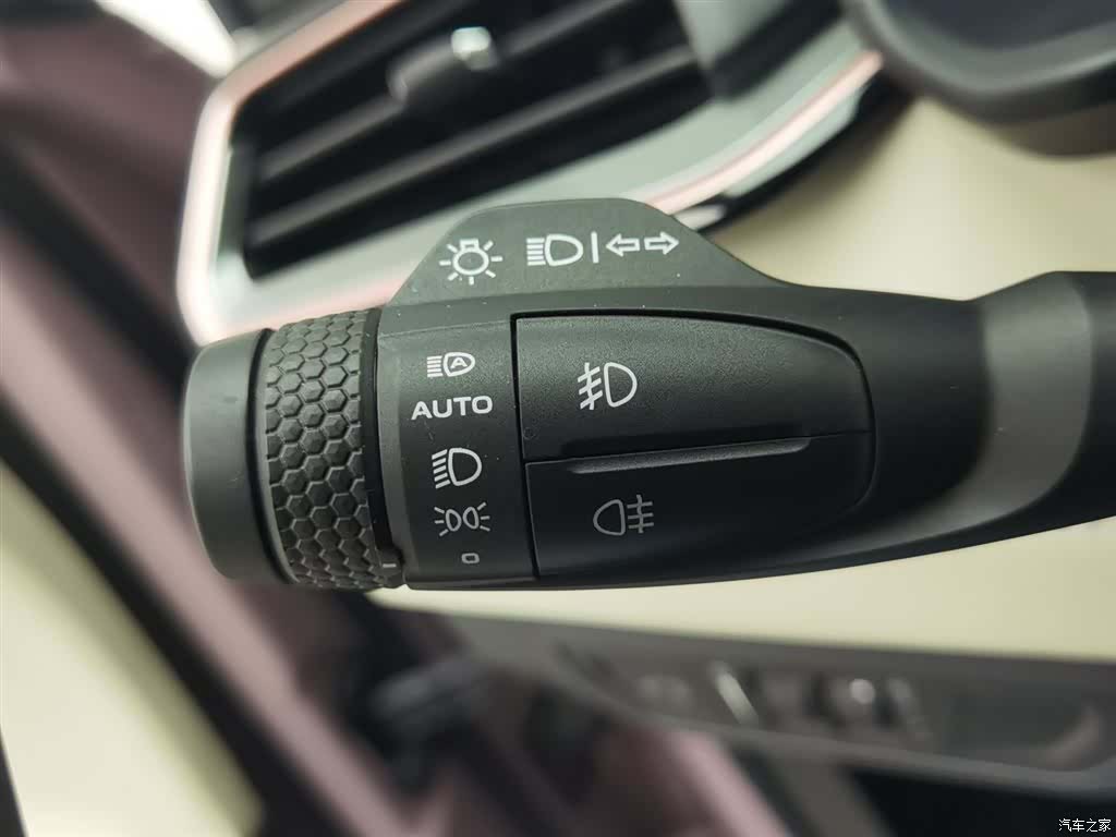 Lynk & Co 02, 2022 21