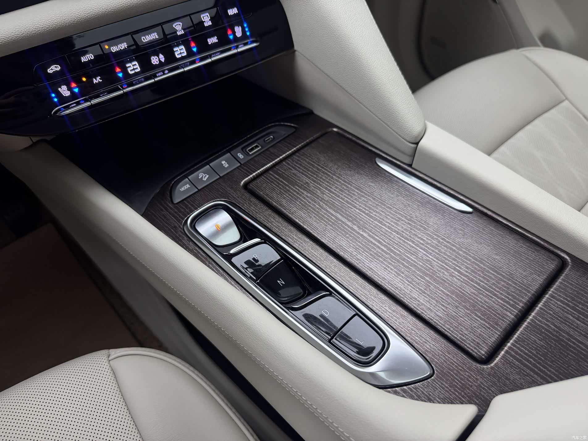 Buick Enclave, 2021 26