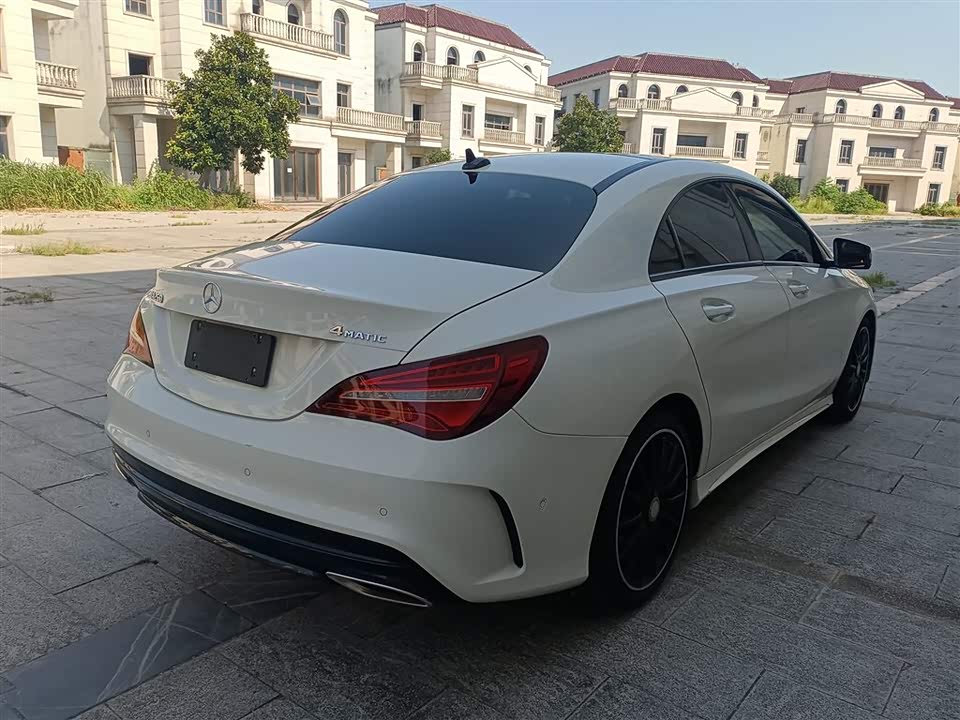 Mercedes-Benz CLA