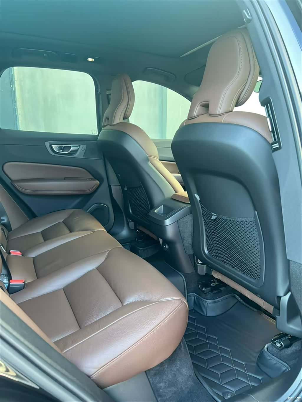 Volvo XC60, 2024 14