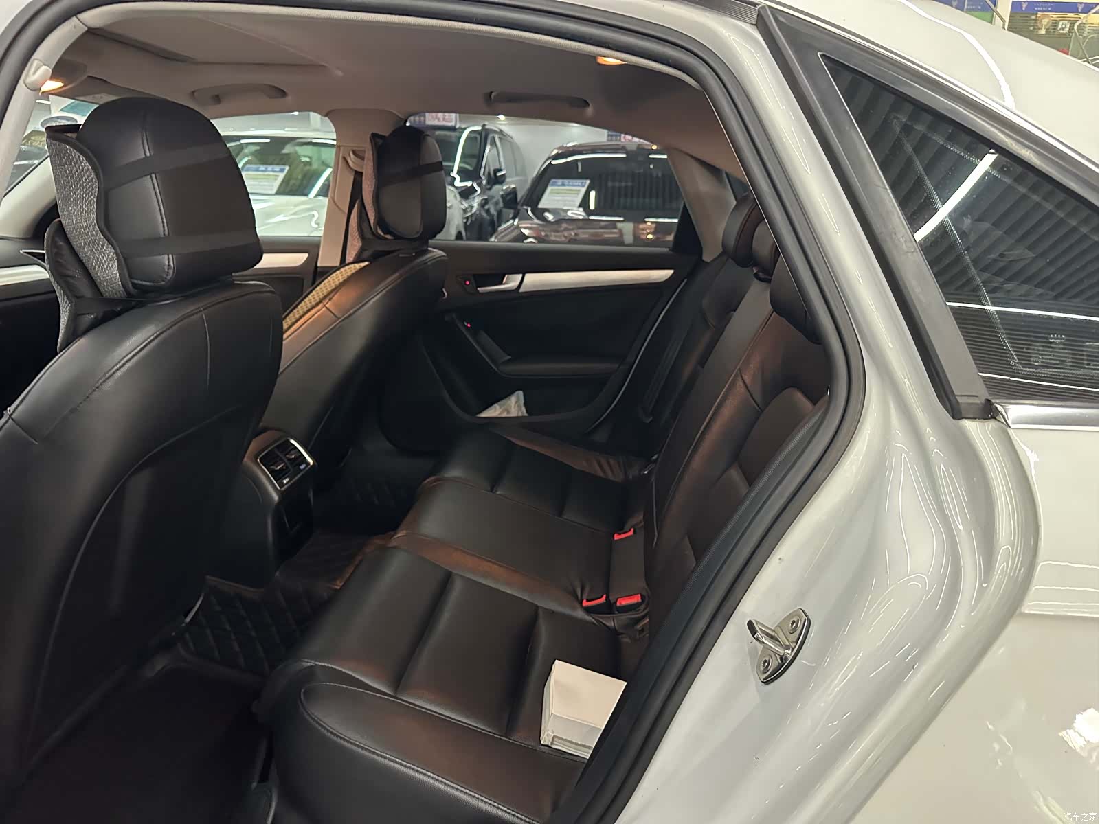 Audi A4L, 2015 4
