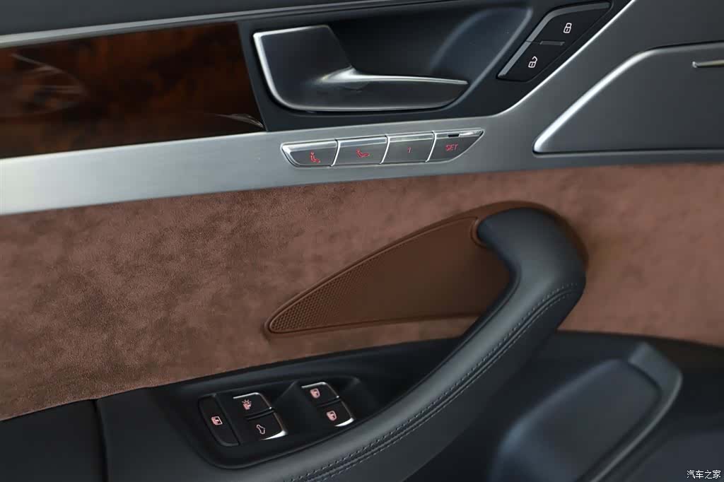 Audi A8L, 2012 20