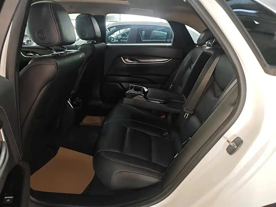 Cadillac XTS