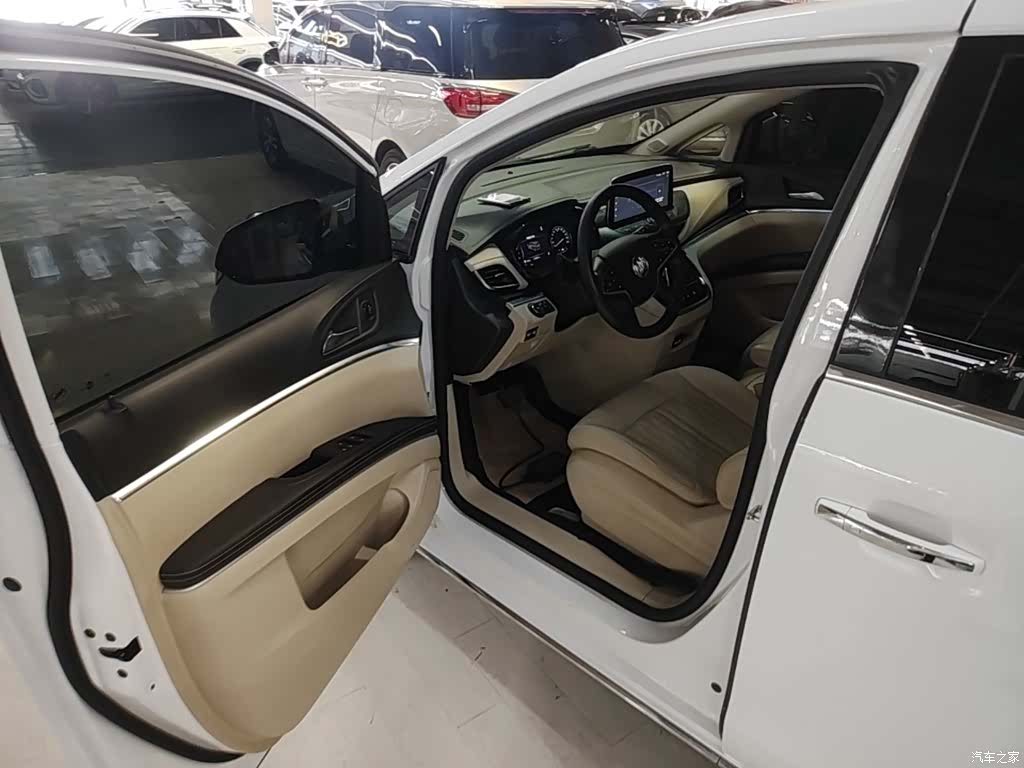 Buick GL8, 2023 12
