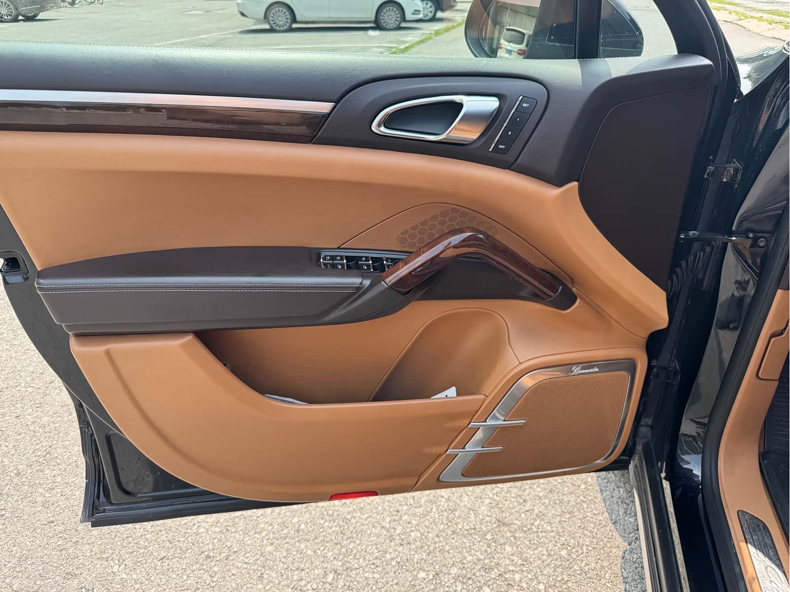 Porsche Cayenne, 2012 6