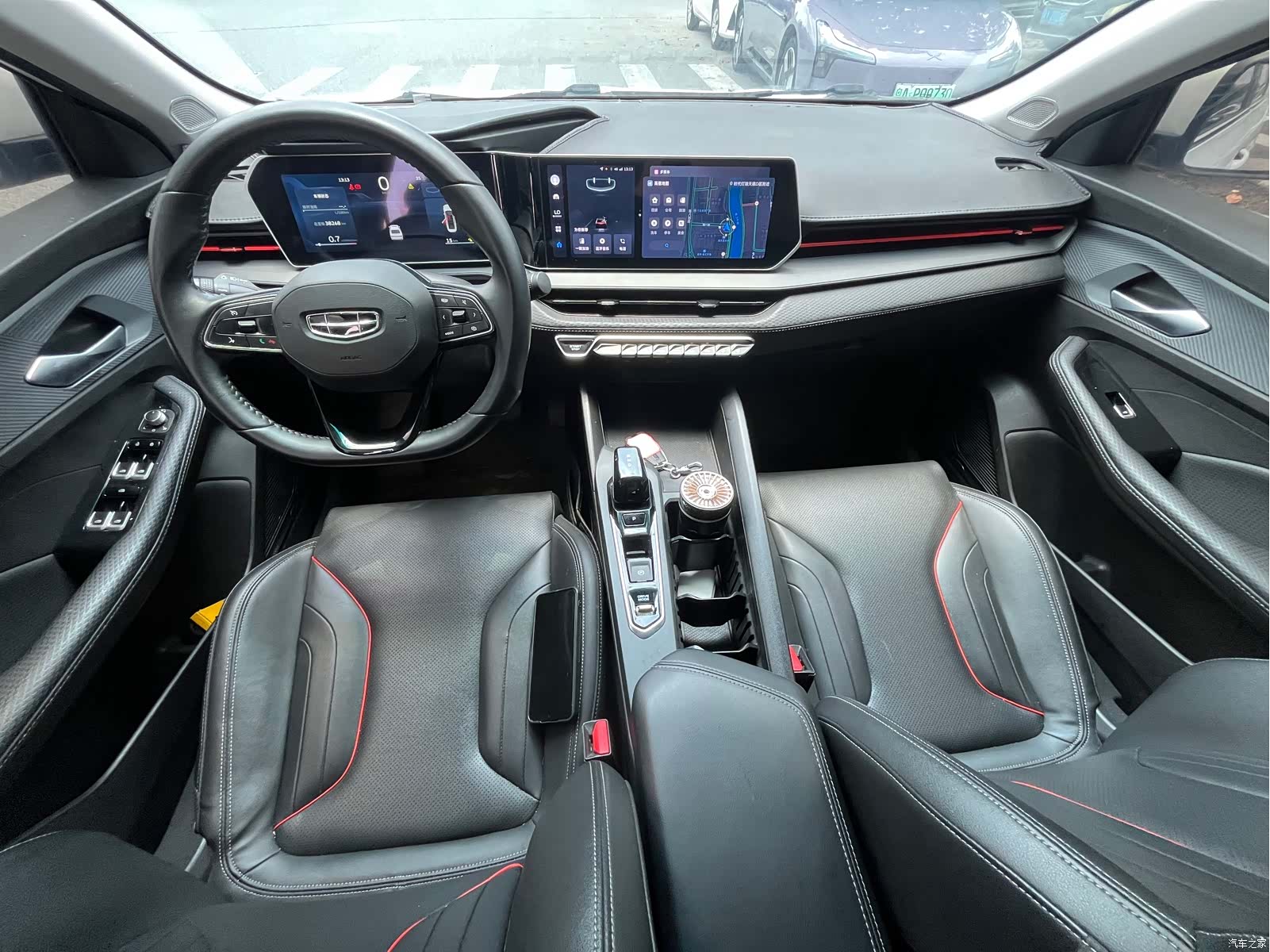Geely Binray, 2022 12