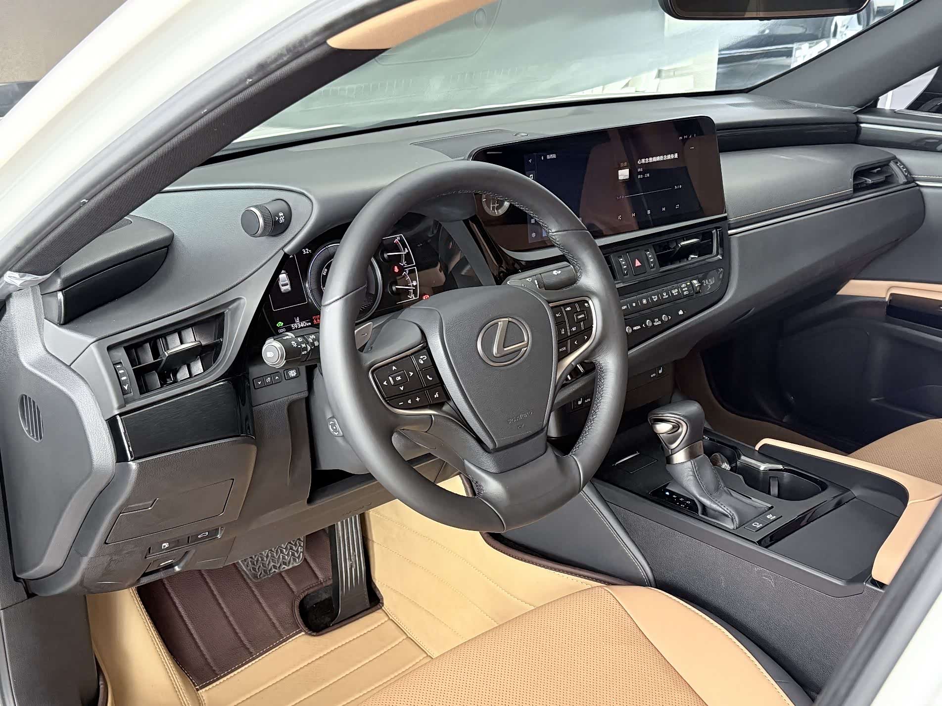 Lexus ES, 2023 17