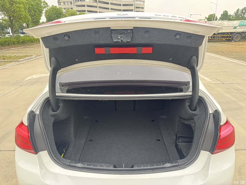 BMW 3 Series, 2019 9