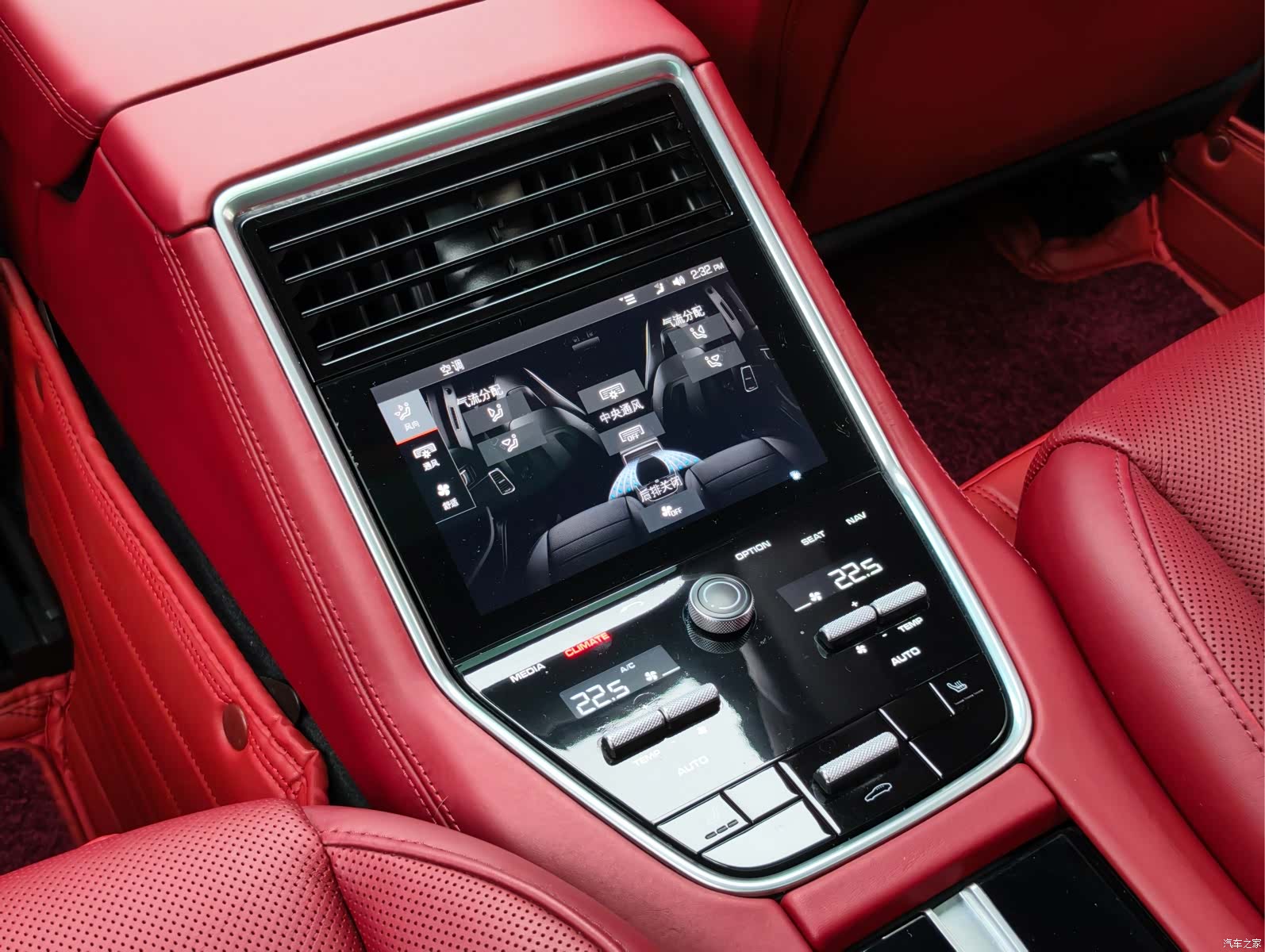 Porsche Panamera, 2019 11