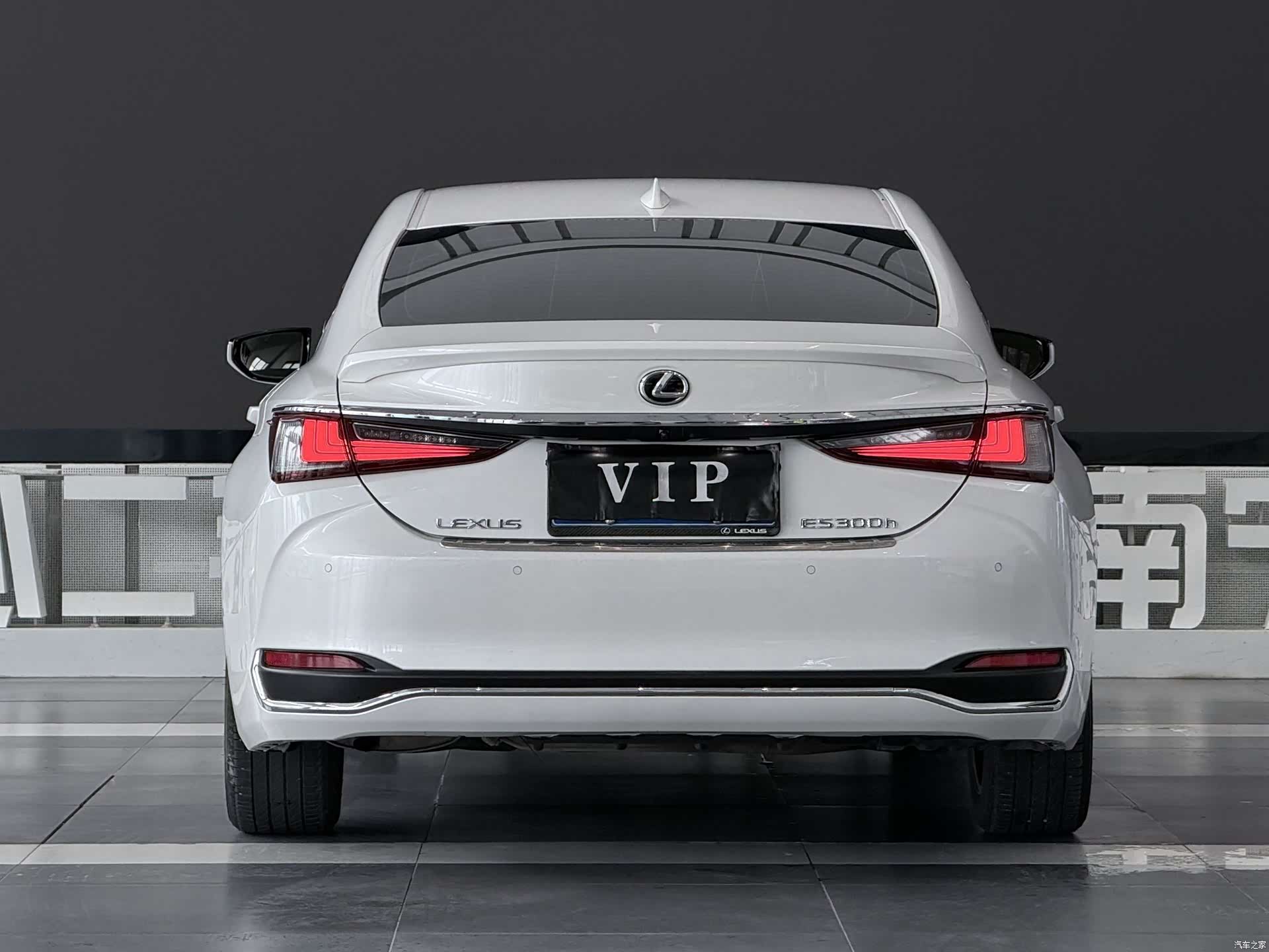 Lexus ES, 2023 6