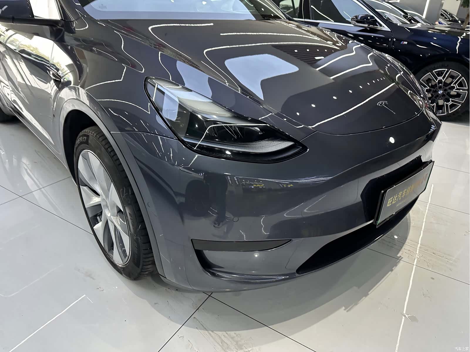 Tesla Model Y, 2023 4