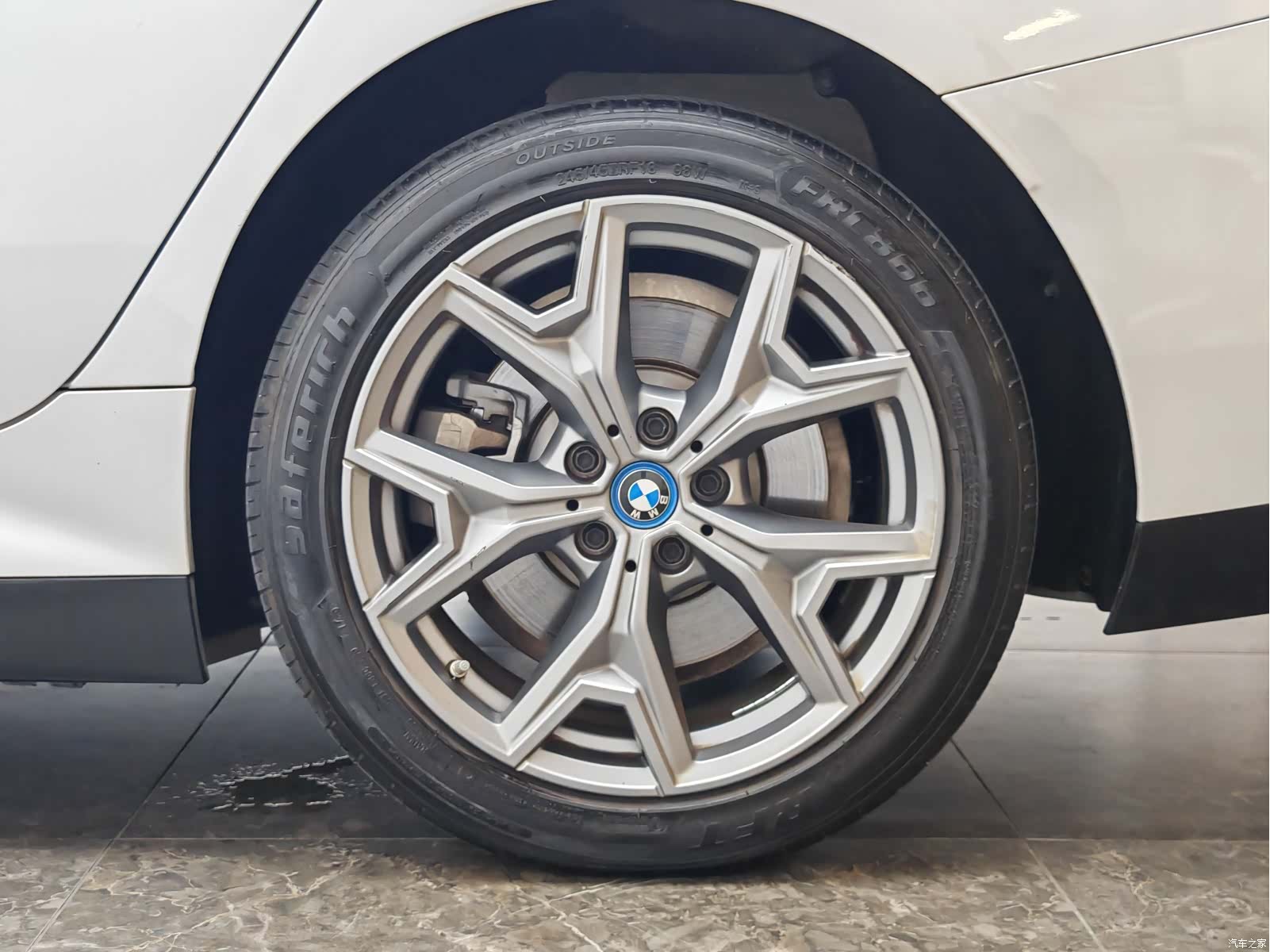 BMW i3, 2024 9