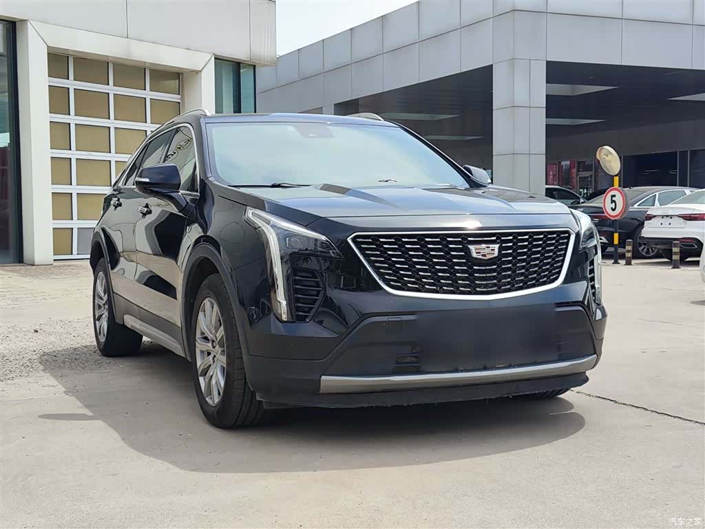Cadillac XT4, 2022 4