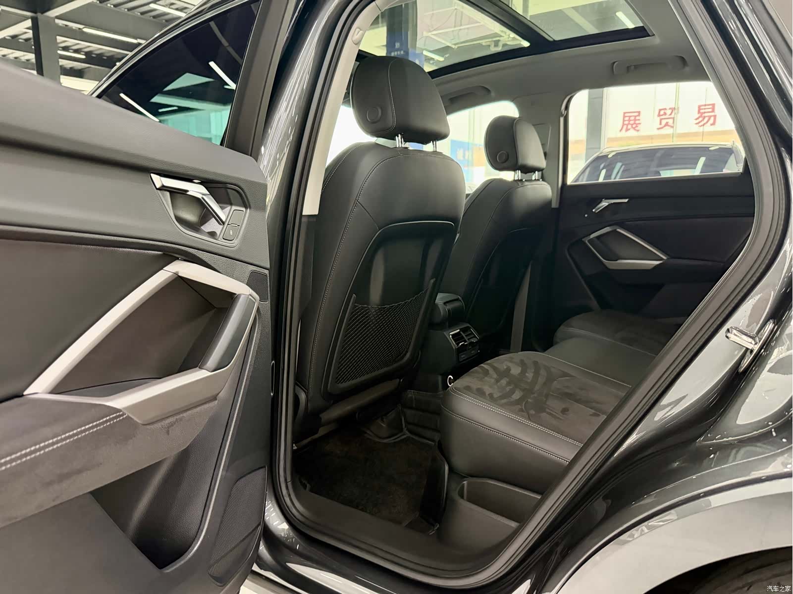 Audi Q3, 2022 все фото