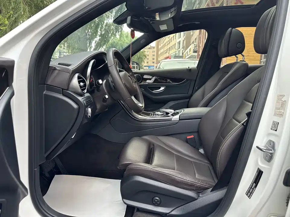 Mercedes-Benz GLC Mercedes-Benz GLC